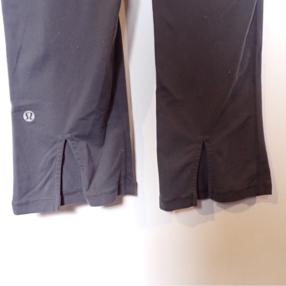 Lululemon Tadasana Slit Crop size 4 in Light Gray/Gray - Picture 3 of 10